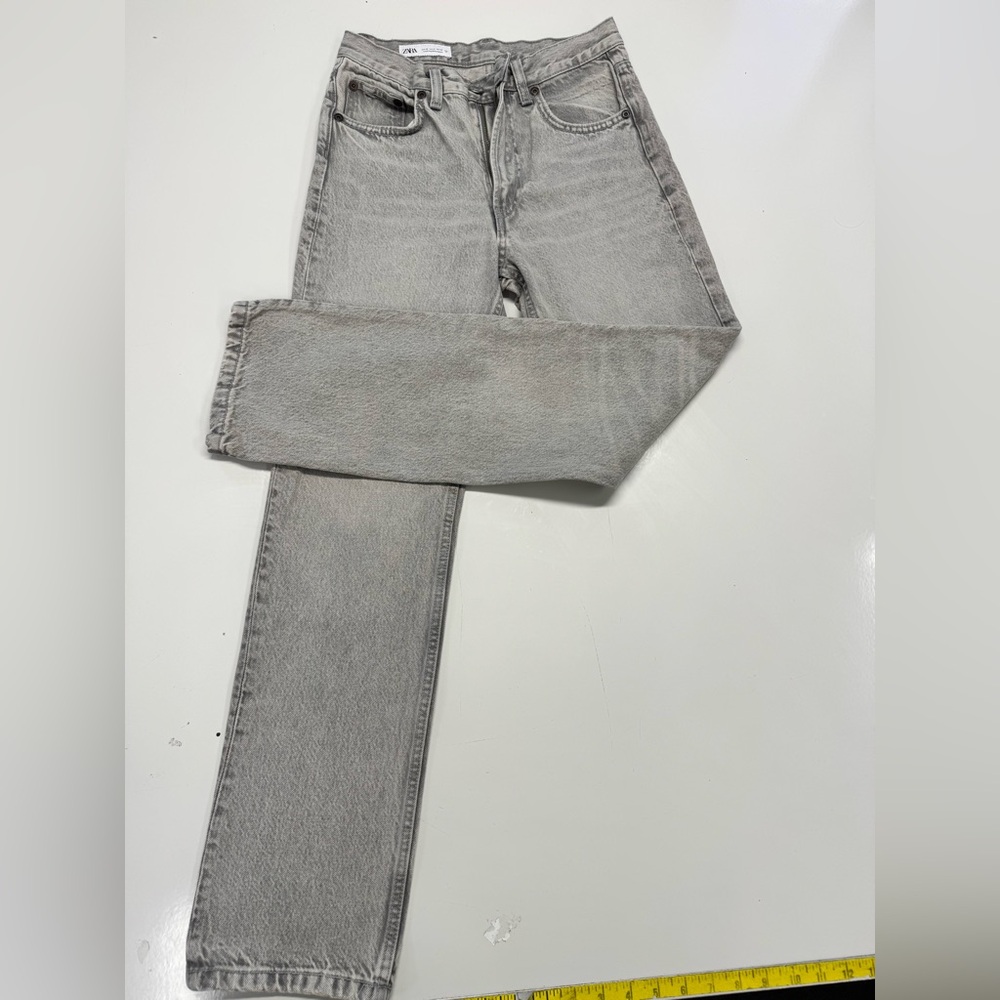 Zara Women Slim Straight Gray Washed Jeans